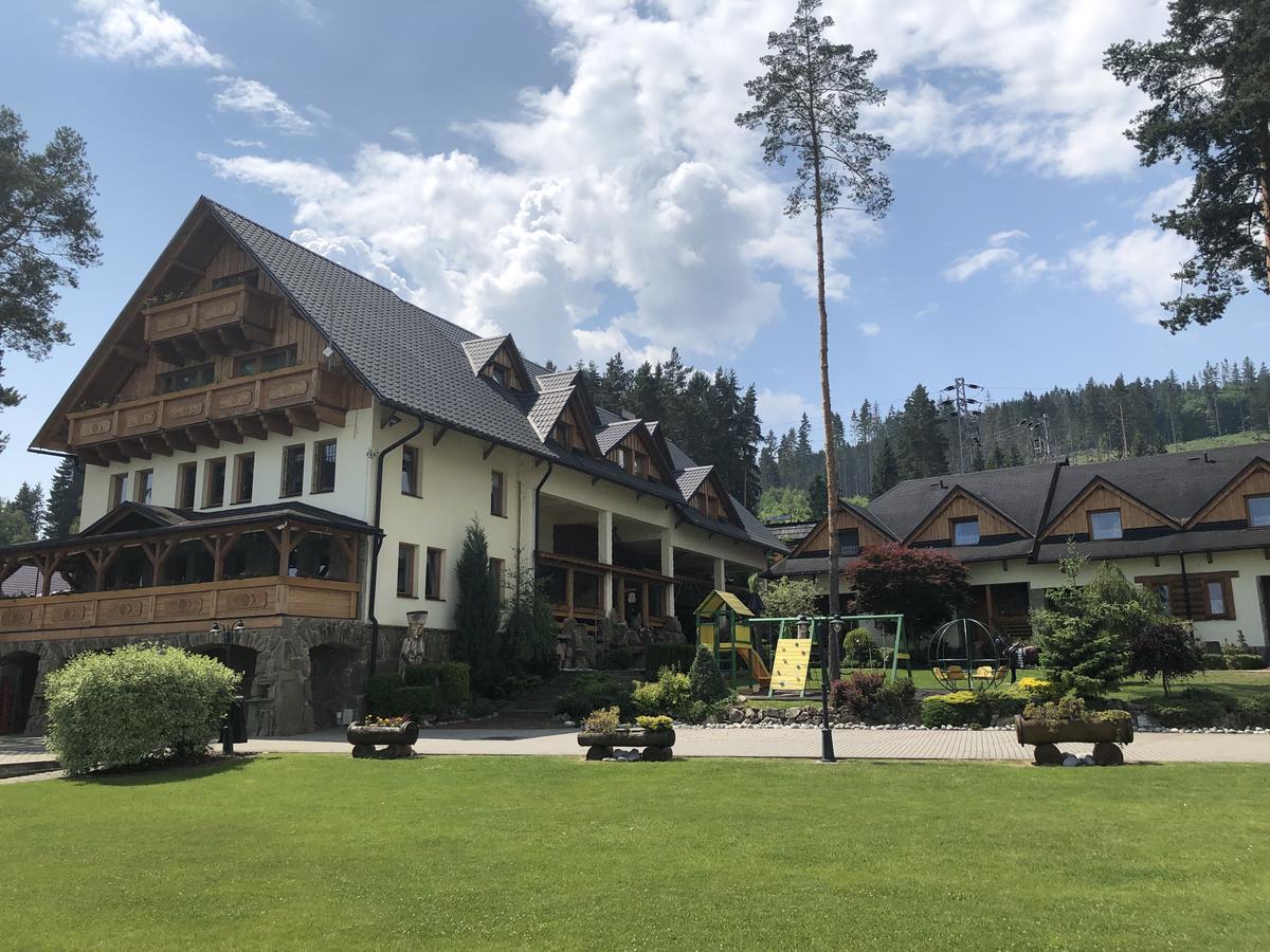 Slanicky Dvor Hotel Námestovo Exterior photo
